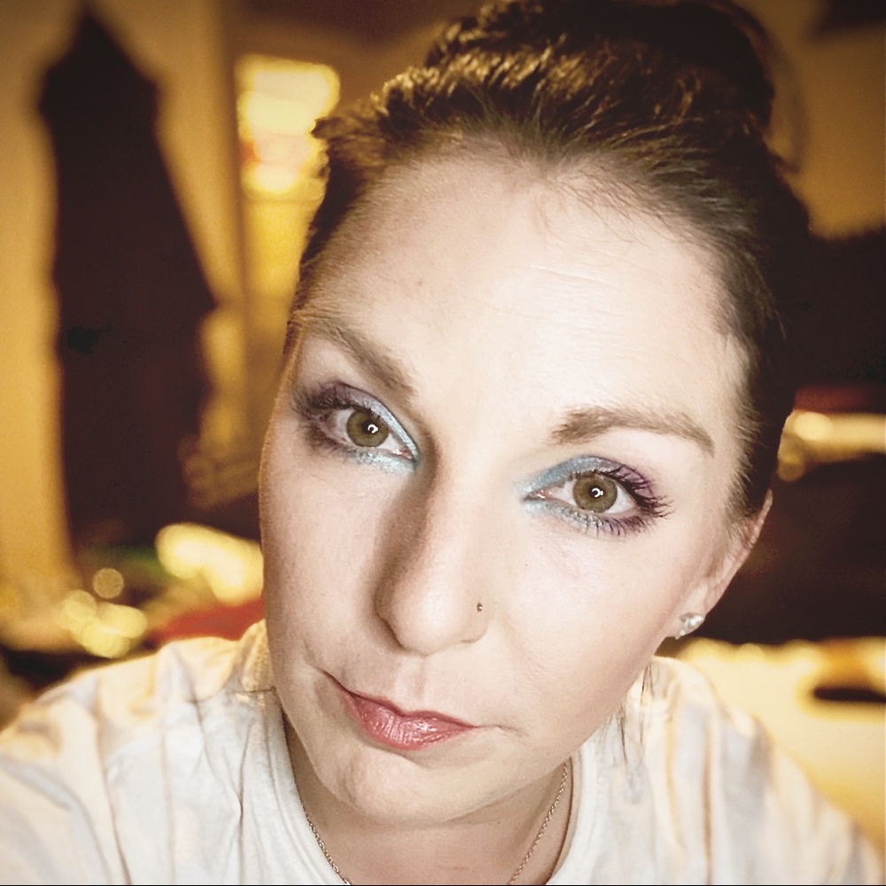 Meet your Posher, Courtney